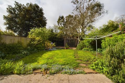21 Sunset Road, London, SE5 8EA