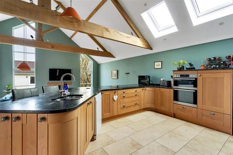1 Brockleaze, Neston, Corsham, SN13 9TJ