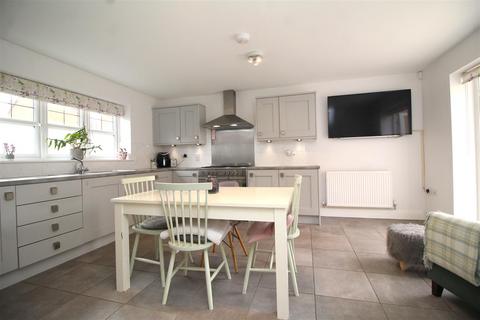 2 Bramble Close, Newborough, Peterborough, PE6 7RP