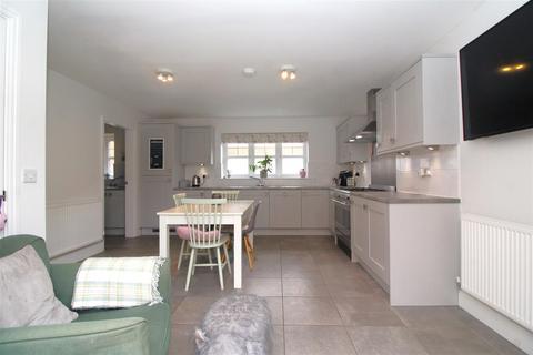2 Bramble Close, Newborough, Peterborough, PE6 7RP