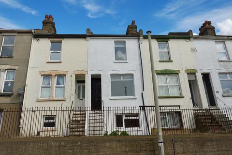 3 bedroom terraced house for sale, Upper Luton Road, Chatham, ME5
