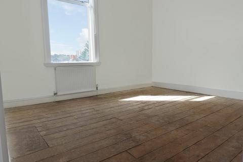 65 Upper Luton Road, Chatham, ME5 7BH