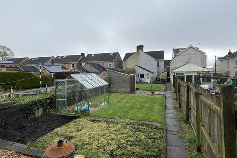 3 bedroom semi-detached house for sale, Afon Road, Llangennech, Llanelli