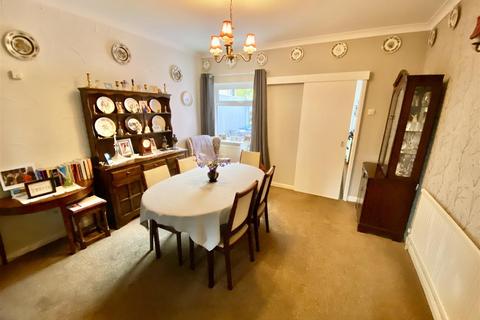 3 bedroom terraced house for sale, Victoria Road, Burbage LE10