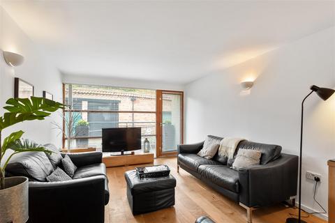 2 bedroom flat for sale, Jacobs Court, Trinity Lane, York YO1 6LL