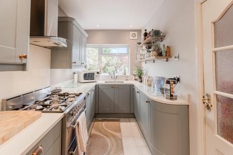 41 Church Walk, Penn Fields, Wolverhampton, WV3 7BY