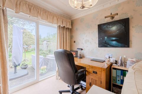 41 Church Walk, Penn Fields, Wolverhampton, WV3 7BY