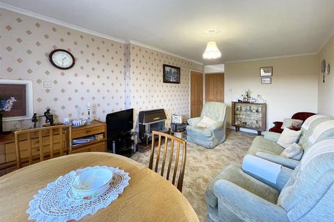 2 bedroom semi-detached bungalow for sale, A semi detached bungalow in Stoke Canon
