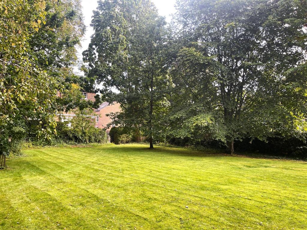 Communal gardens