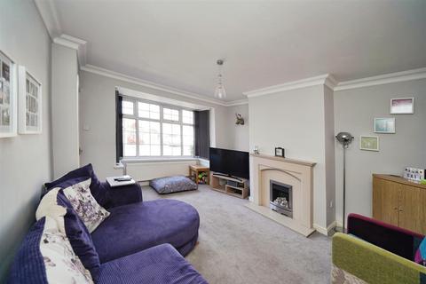 8 Acadia Grove, Hessle, HU13 0AL