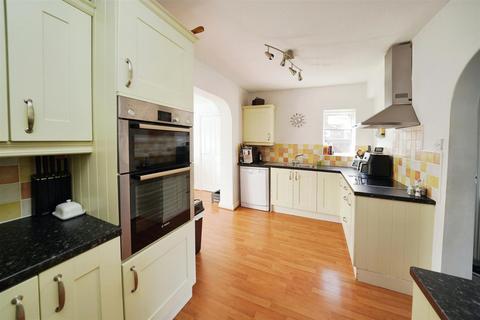 8 Acadia Grove, Hessle, HU13 0AL