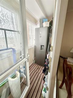 2 bedroom apartment for sale, Jones Close, Southend-On-Sea