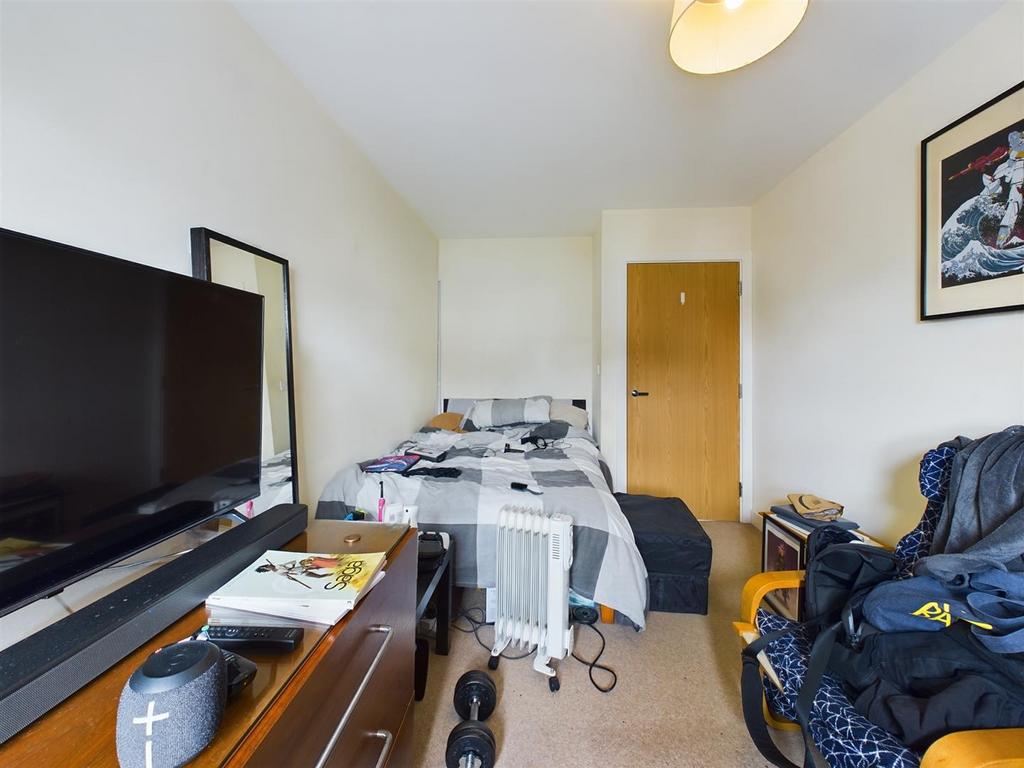 CAM02319 G0-PR0094-STILL020.jpg