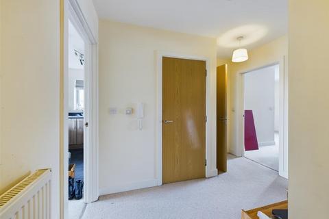 2 bedroom flat to rent, Talavera Close, Bristol BS2