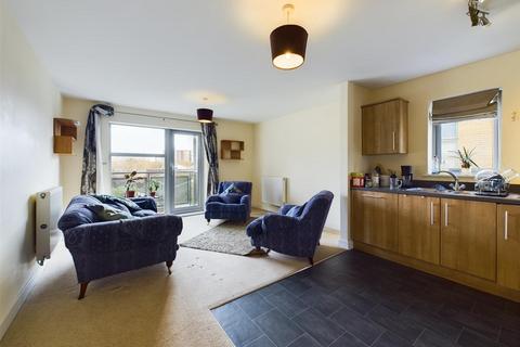 2 bedroom flat to rent, Talavera Close, Bristol BS2