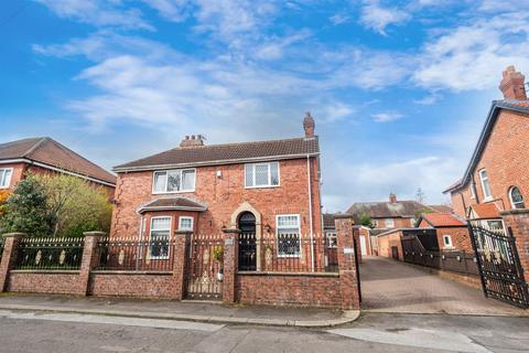 4 bedroom detached house for sale, West Hill, High Barnes, Sunderland