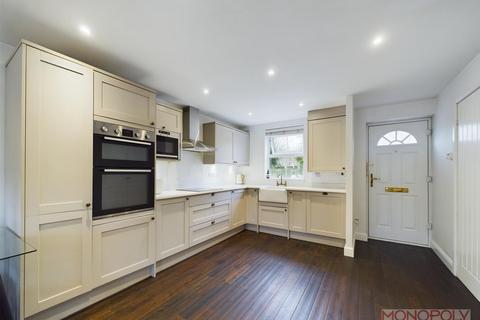 82 Acton Hall Walks, Wrexham, LL12 7YJ