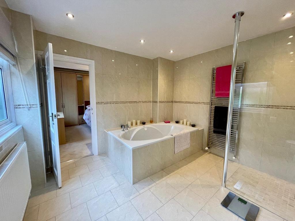 En suite bathroom/w.c.