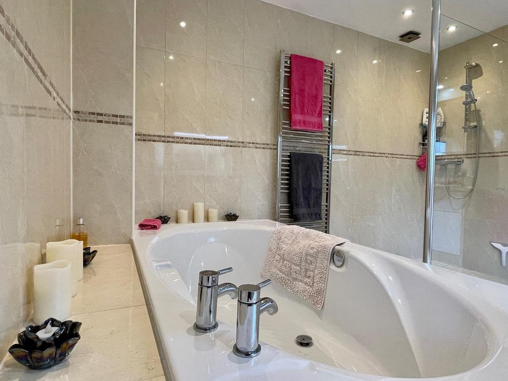 En suite bathroom/w.c.