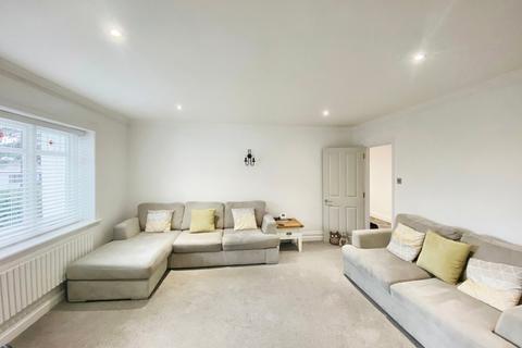 Flat 4, Haydon Gardens, 2 Haydon Road, Branksome Park, Poole, BH13 6JB