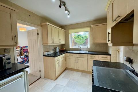 17 Edgecombe Drive, Darlington, DL3 9DL