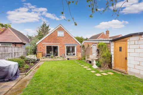 3 bedroom detached bungalow for sale, Holly Bush Lane, Iver SL0