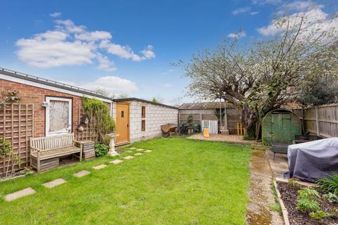 3 bedroom detached bungalow for sale, Holly Bush Lane, Iver SL0