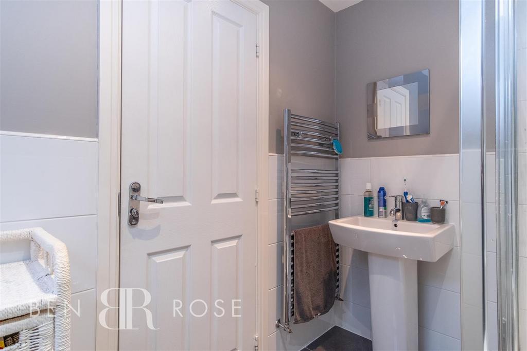 Master Ensuite