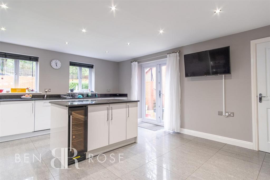 Kitchen/Breakfast Room