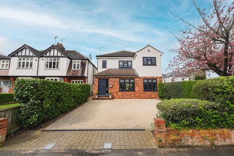 4 bedroom detached house for sale, Worrin Road, Shenfield, Brentwood, CM15