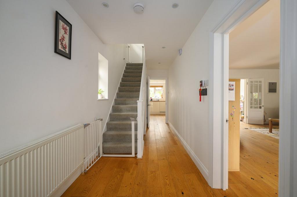 Worrin Road, Shenfield, Brentwood, CM15 4 bed detached house for sale
