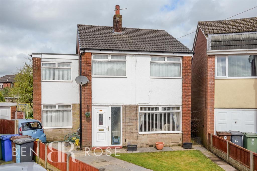 Malvern Street, Standish, Wigan 4 bed detached house for sale £249,995