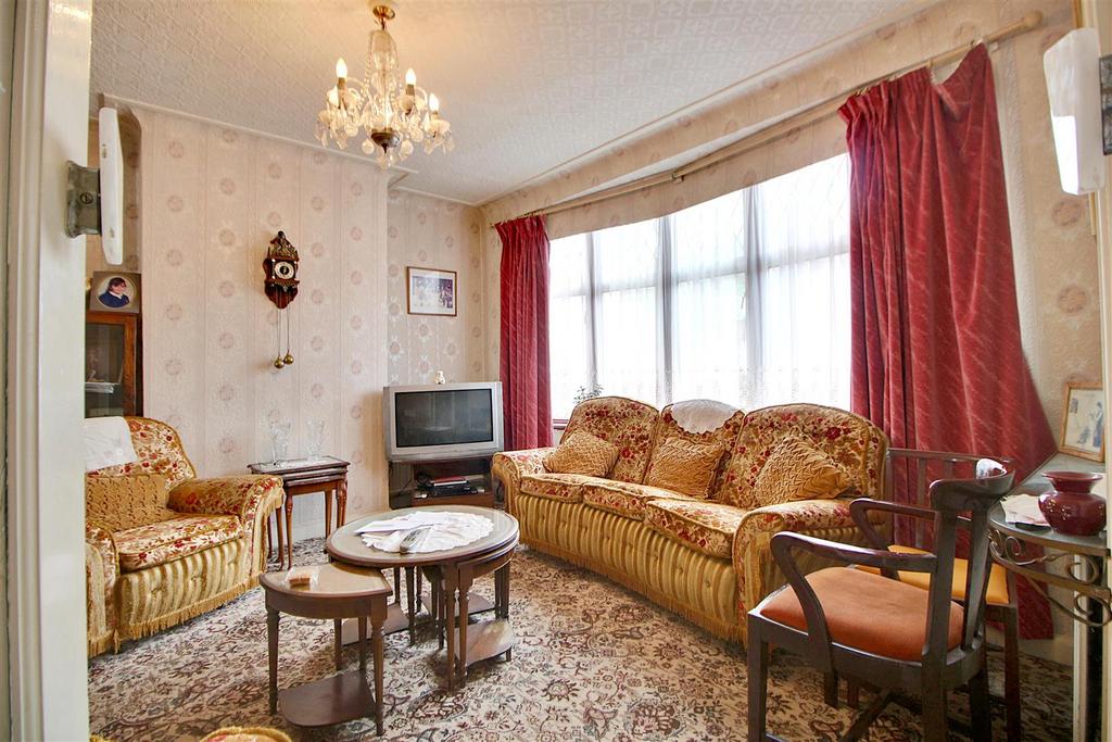 Ladysmith Road, Enfield 3 bed end of terrace house for sale £575,000