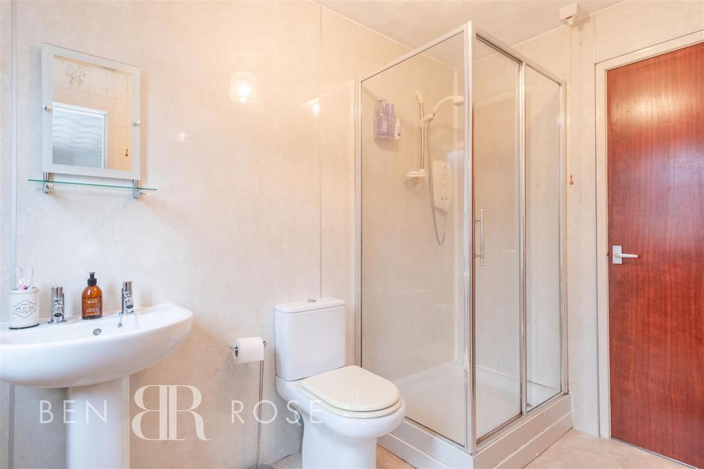 Master Ensuite