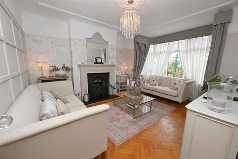 4 bedroom semi-detached house for sale, Brentwood Avenue, Crosby, Liverpool