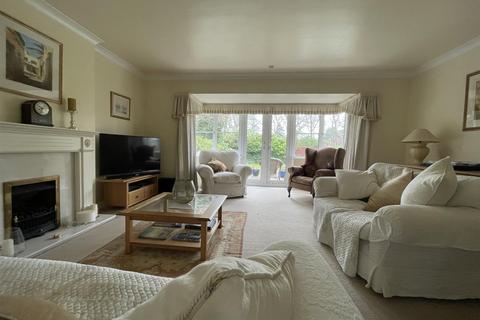 5 bedroom detached house for sale, 2 Longwood Close, Birdcage Lane, Skircoat Green, Halifax, HX3 0JZ