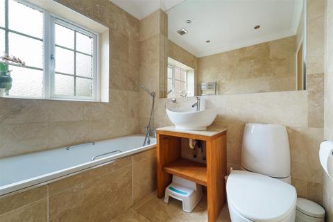 93 Dorking Road, Epsom, KT18 7JU