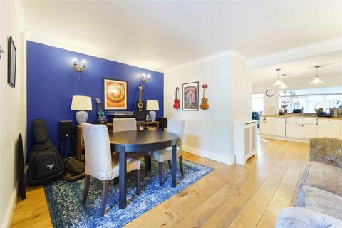 127 Horton Hill, Epsom, KT19 8SY