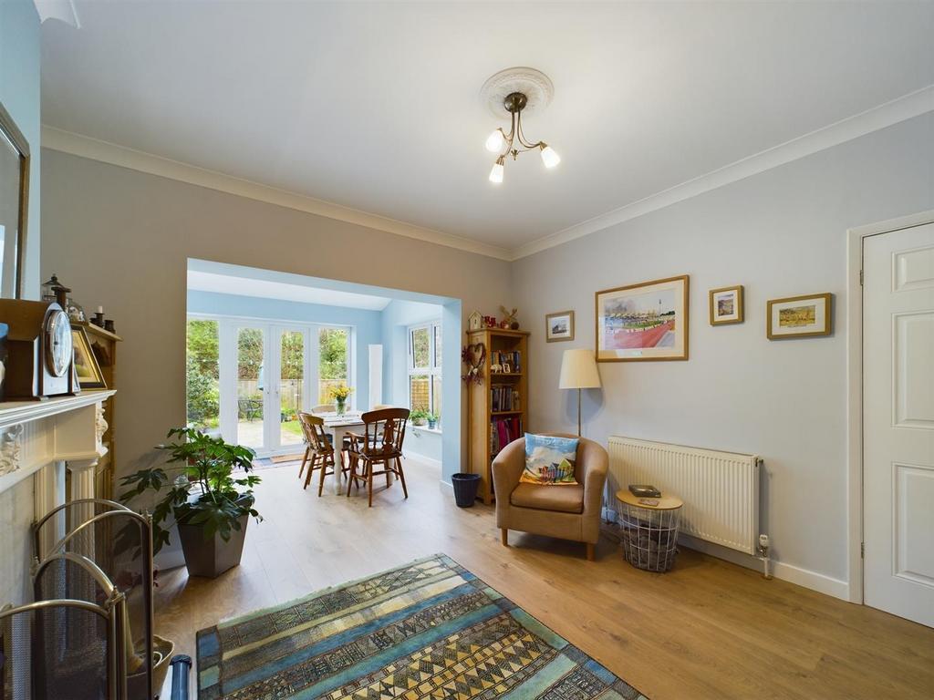 Sitting room: