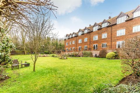 1 bedroom retirement property for sale, HOLLY COURT, LEATHERHEAD, KT22
