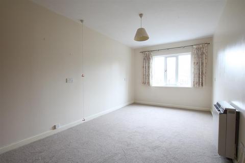 1 bedroom retirement property for sale, HOLLY COURT, LEATHERHEAD, KT22