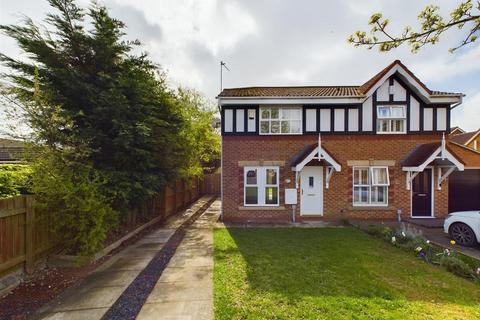 3 bedroom semi-detached house for sale, Aysgarth Rise, Bridlington