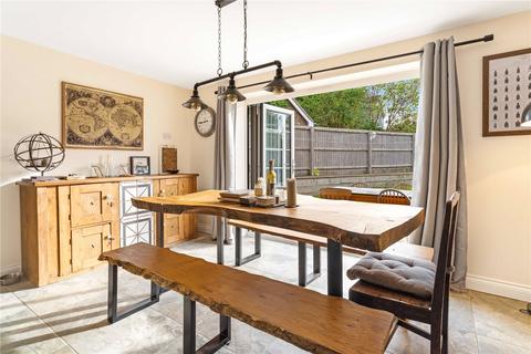 72 Balsham Road, Linton, Cambridge, CB21 4LW
