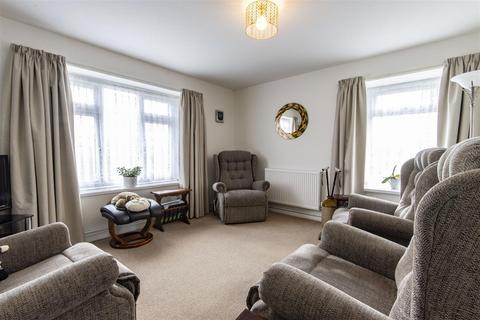 2 bedroom apartment for sale, Harehill Road, Chesterfield