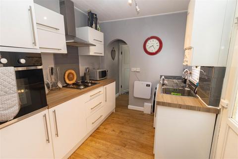 2 bedroom ground floor flat for sale, Bamborough Terrace, North Shields