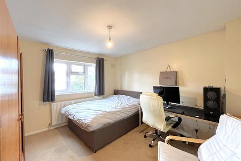 33 Green Lane, Warwick, CV34 5BP