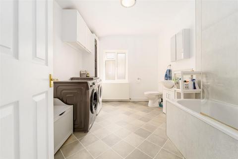 61 Bedford Road, London, W13 0SP