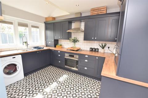 39 Clee Crescent, Grimsby, DN32 8LX