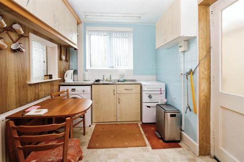 2 bedroom semi-detached house for sale, Redscope Crescent, Kimberworth Park, Rotherham