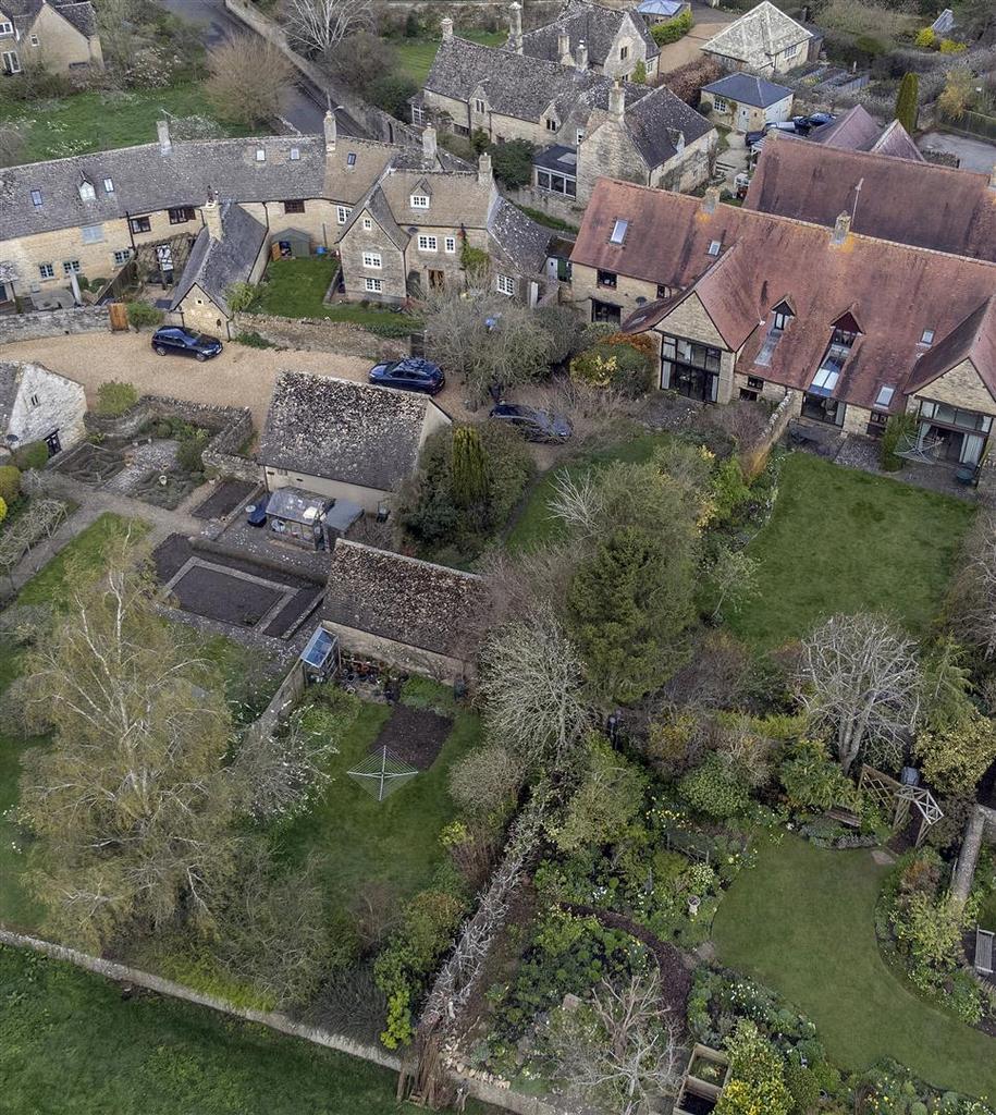 Carters Barn drone 4 (002).jpg